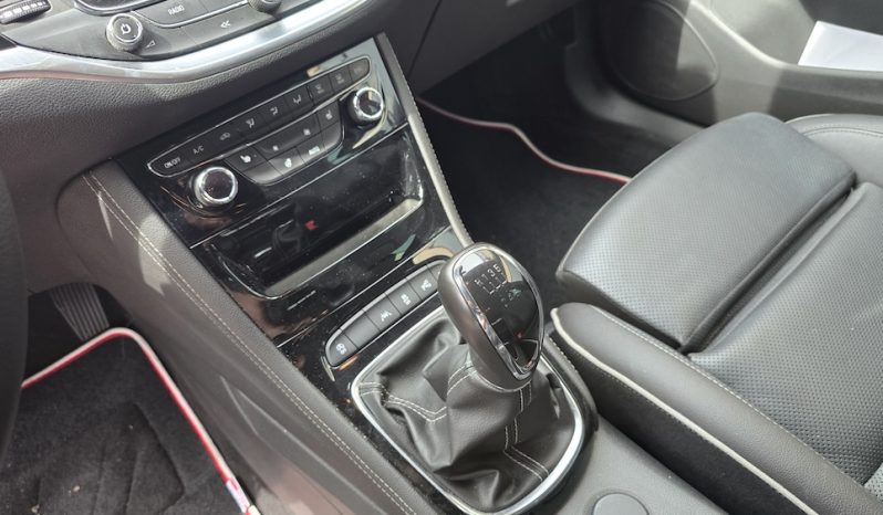 Opel Astra 1,6cdti Biturbo 160CV 2016 lleno