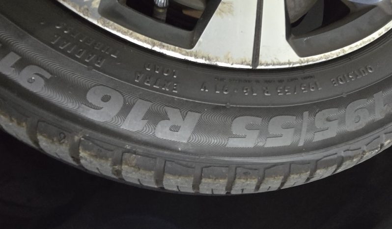 RENAULT CLIO 1,0 TCE 92CV lleno