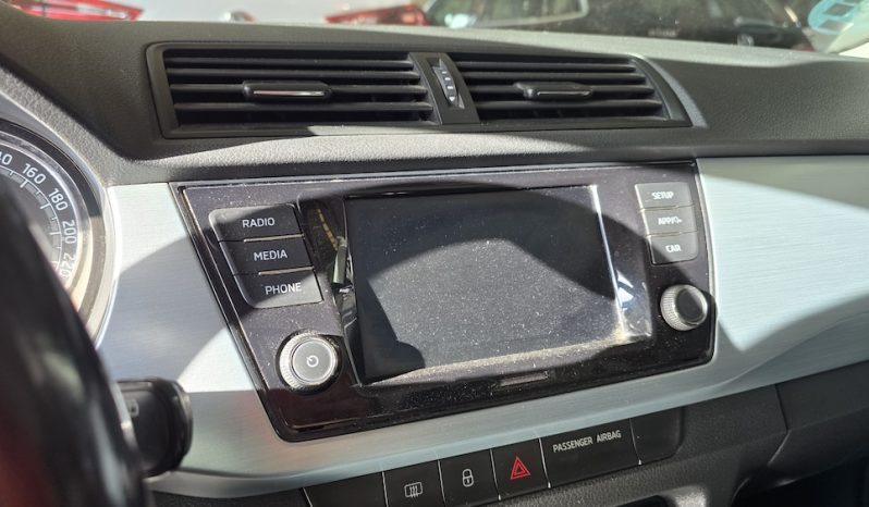 SKODA FABIA 1.0 TSI 95CV lleno