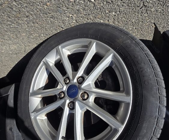 Ford Focus 1.0 EcoB 125CV lleno