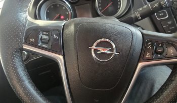 Opel  Insignia 2,0HDi 131CV Busines lleno