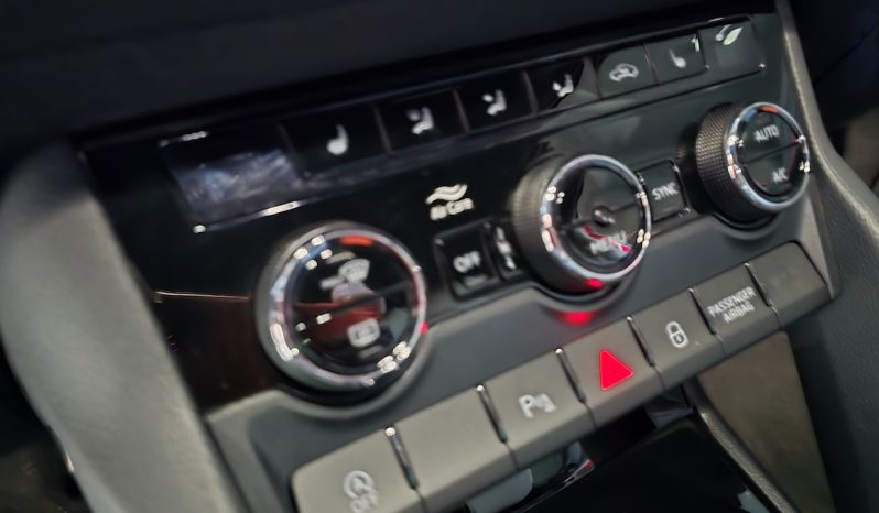 Skoda Karok 1,5tsi 150cv dsg lleno