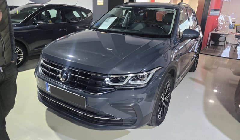 VW Tiguan 1,4i Hybrid SportLine lleno
